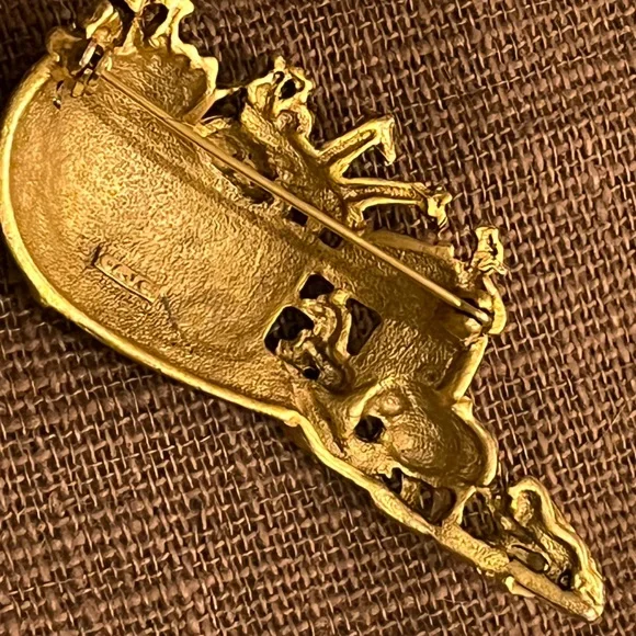 New old stock vintage Noah’s Ark signed AJC brooch pin - Picture 7 of 7